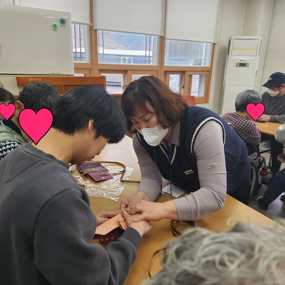 15bc4ee40827feed23900e8ba8c63fd2_1763118778_5324.jpg 15bc4ee40827feed23900e8ba8c63fd2_1763118778_5324.jpg