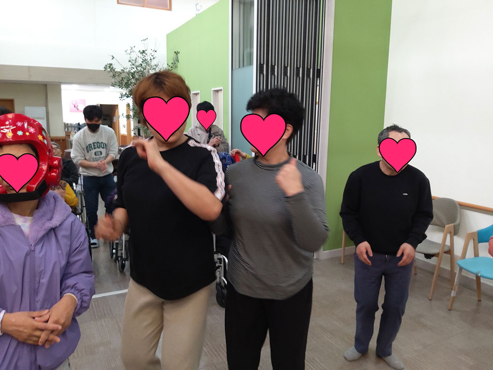 15bc4ee40827feed23900e8ba8c63fd2_1763118811_0977.jpg 15bc4ee40827feed23900e8ba8c63fd2_1763118811_0977.jpg