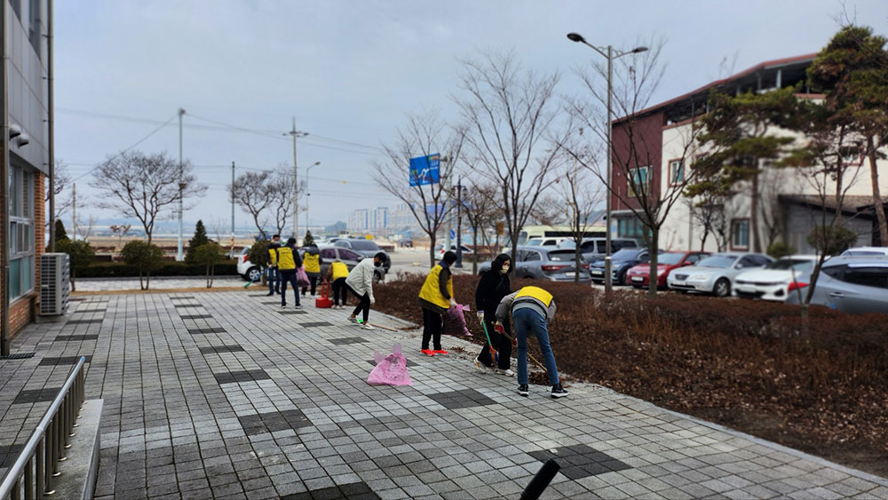 15bc4ee40827feed23900e8ba8c63fd2_1763118857_293.jpg 15bc4ee40827feed23900e8ba8c63fd2_1763118857_293.jpg