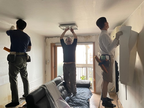 15bc4ee40827feed23900e8ba8c63fd2_1763119801_9151.jpg 15bc4ee40827feed23900e8ba8c63fd2_1763119801_9151.jpg