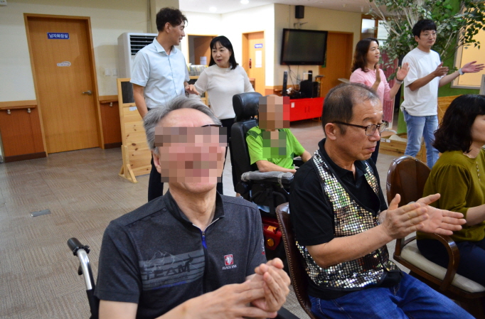 f1441c1c0d6a17fc85b97aef33365e8d_1763293726_5938.jpg f1441c1c0d6a17fc85b97aef33365e8d_1763293726_5938.jpg