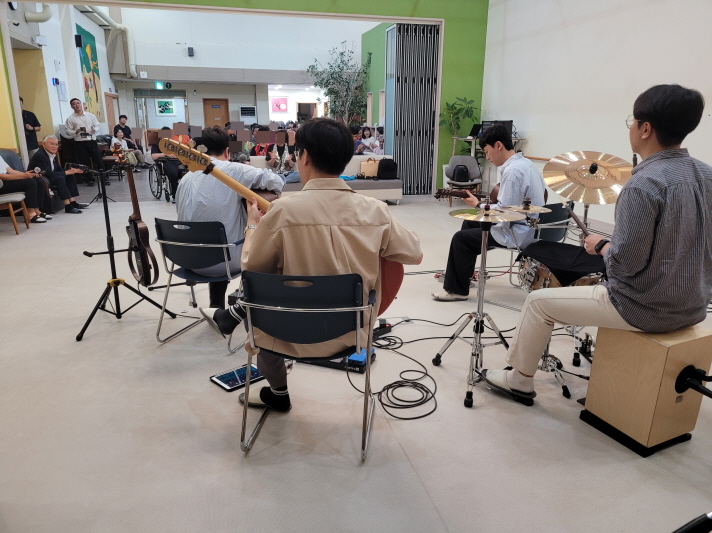 f1441c1c0d6a17fc85b97aef33365e8d_1763293726_6541.jpg f1441c1c0d6a17fc85b97aef33365e8d_1763293726_6541.jpg